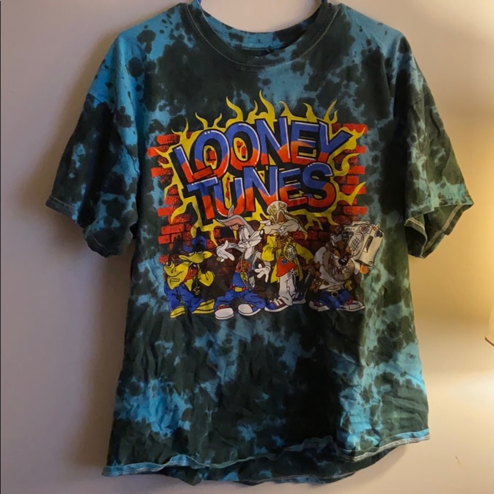 Ice dye looney toons graphic tee